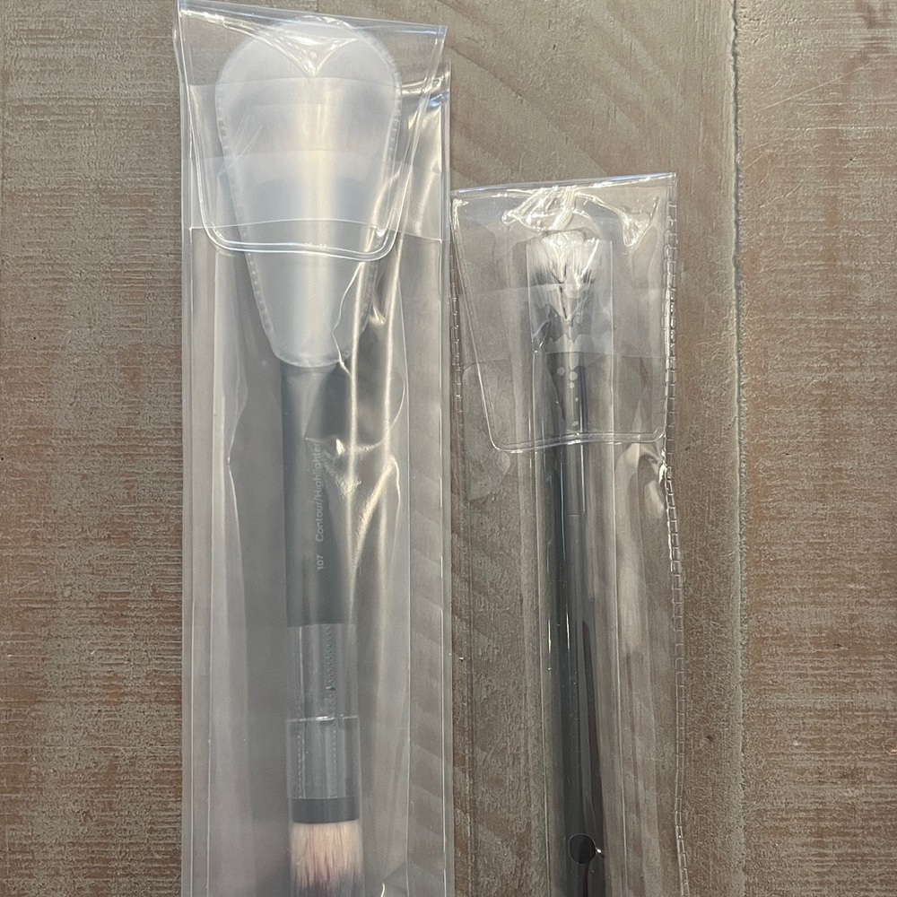 Makeup Brush Set by Glo Skin Beauty-NEW
